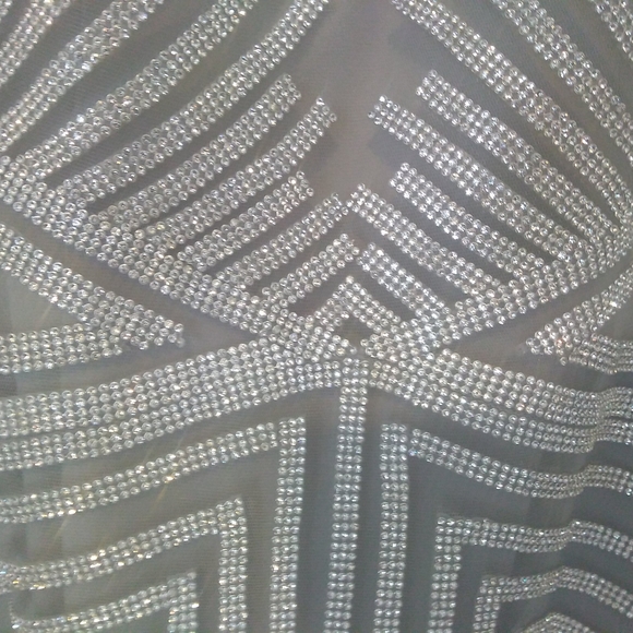 JOVANI DRESS - Picture 3 of 6